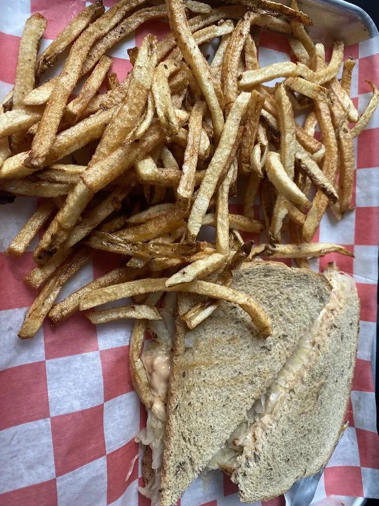 Ruben Sandwich N Fries